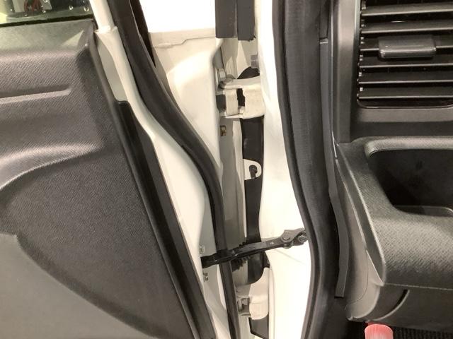 ステップワゴンスパーダ Ｓ　１年保証　ワンオ－ナ－　ナビＶＸＭ－１３５ＶＦＮＩ　ＴＶ　Ｒカメラ　ＣＤ録音　ＤＶＤ　ＥＴＣ　ＨＩＤ　フォグライト　ＶＳＡ　クルコン　アルミ　スマ－トキ－　盗難防止装置　整備記録簿　ドアバイザ－（32枚目）