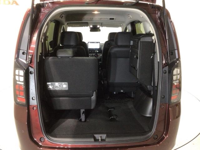 フリード エアーEX HSENSING 新車保証 試乗車 ワンオ-ナ- ナビLXM-247VFLI TV Rカメラ CD録音 BTオーディオ DVD ETC LEDライト VSA 両側電動ドア シ-トヒ-タ- クルコン(32枚目)