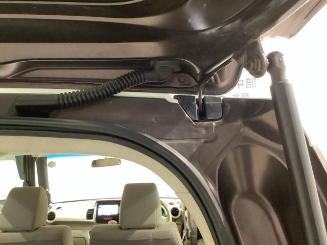 N-BOX 2トーンカラースタイルG・Lパッケージ 2ト-ン 1年保証 ワンオ-ナ- ナビVXM-155VSi TV Rカメラ BTオ-ディオ DVD VSA アルミ スマ-トキ- スペアキ-盗難防止装置 整備記録簿 ドアバイザ- ベンチシ-ト AAC(43枚目)