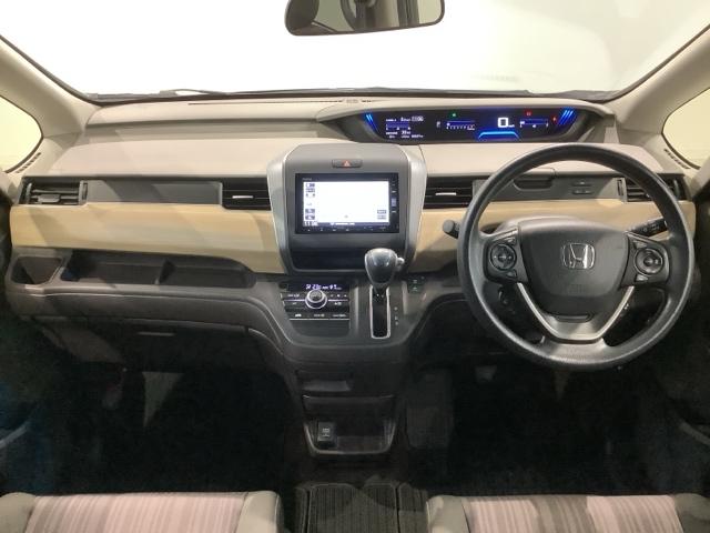 フリード Ｇ・ホンダセンシング　最長５年保証　ワンオ－ナ－　ナビＶＸＭ－１９５ＶＦｉ　ＴＶ　Ｒカメラ　ＣＤ録音　ＢＴオ－ディオ　ＤＶＤ　Ｒモニタ－　ＥＴＣ　ＬＥＤライト　両側電動ドア　ＶＳＡ　クルコン　スマ－トキ－　スペアキ－ＡＡＣ（9枚目）