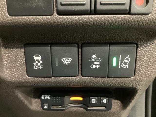 フリード Ｇ・ホンダセンシング　最長５年保証　ワンオ－ナ－　ナビＶＸＭ－１９５ＶＦｉ　ＴＶ　Ｒカメラ　ＣＤ録音　ＢＴオ－ディオ　ＤＶＤ　Ｒモニタ－　ＥＴＣ　ＬＥＤライト　両側電動ドア　ＶＳＡ　クルコン　スマ－トキ－　スペアキ－ＡＡＣ（14枚目）