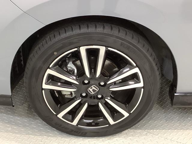 フィット ｅ：ＨＥＶＲＳ　Ｈ　ＳＥＮＳＩＮＧ　新車保証　試乗車　ワンオ－ナ－　ナビＶＸＭ－２４５ＺＦＥｉ　ＴＶ　Ｒカメラ　ＢＴオ－ディオ　ＥＴＣ　ＬＥＤライト　ＶＳＡ　クルコン　アルミ　スマ－トキ－　スペアキ－　盗難防止装置（15枚目）