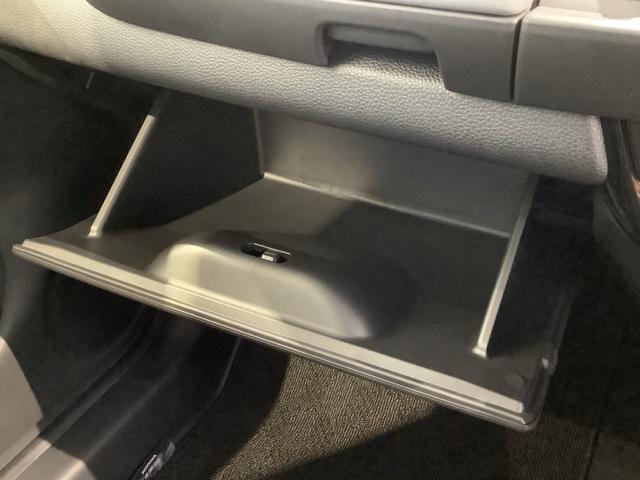 フィット ｅ：ＨＥＶＲＳ　Ｈ　ＳＥＮＳＩＮＧ　新車保証　試乗車　ワンオ－ナ－　ナビＶＸＭ－２４５ＺＦＥｉ　ＴＶ　Ｒカメラ　ＢＴオ－ディオ　ＥＴＣ　ＬＥＤライト　ＶＳＡ　クルコン　アルミ　スマ－トキ－　スペアキ－　盗難防止装置（26枚目）