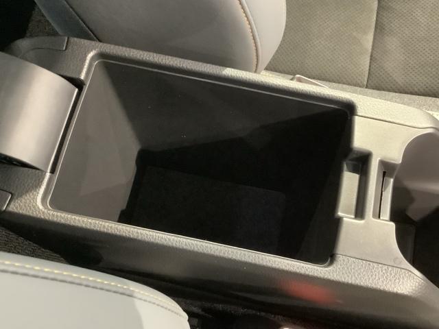 フィット ｅ：ＨＥＶＲＳ　Ｈ　ＳＥＮＳＩＮＧ　新車保証　試乗車　ワンオ－ナ－　ナビＶＸＭ－２４５ＺＦＥｉ　ＴＶ　Ｒカメラ　ＢＴオ－ディオ　ＥＴＣ　ＬＥＤライト　ＶＳＡ　クルコン　アルミ　スマ－トキ－　スペアキ－　盗難防止装置（30枚目）