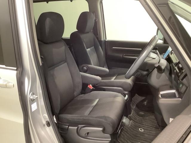 ステップワゴンスパーダ e:HEVスパーダGホンダセンシング 最長5年保証 ワンオ-ナ- ナビVXM-217VFNi TV Rカメラ CD録音 BTオ-ディオ DVDドラレコ ETC LEDライト 両側電動ドア VSA クルコン アルミ スマ-トキ-AAC(17枚目)