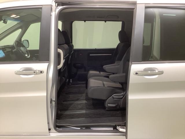 ステップワゴンスパーダ e:HEVスパーダGホンダセンシング 最長5年保証 ワンオ-ナ- ナビVXM-217VFNi TV Rカメラ CD録音 BTオ-ディオ DVDドラレコ ETC LEDライト 両側電動ドア VSA クルコン アルミ スマ-トキ-AAC(32枚目)