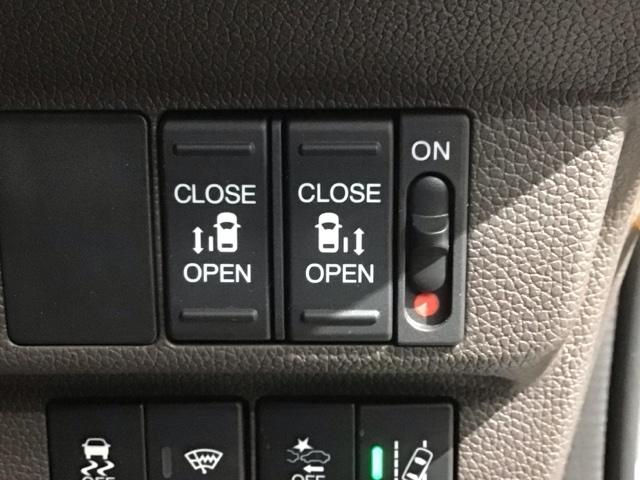 フリード Ｇ・ホンダセンシング　最長５年保証　ワンオ－ナ－　ナビＶＸＭ－２１４ＶＦｉ　ＴＶ　Ｒカメラ　ＣＤ録音　ＢＴオ－ディオ　ＤＶＤ　ＥＴＣ　ＬＥＤライト　両側電動ドア　ＶＳＡ　シ－トヒ－タ－　クルコン　スマ－トキ－　盗難防止装置（12枚目）