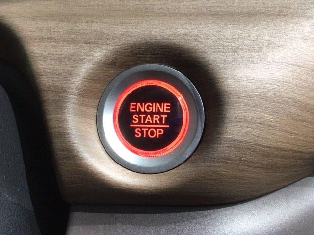 フリード Ｇ・ホンダセンシング　最長５年保証　ワンオ－ナ－　ナビＶＸＭ－２１４ＶＦｉ　ＴＶ　Ｒカメラ　ＣＤ録音　ＢＴオ－ディオ　ＤＶＤ　ＥＴＣ　ＬＥＤライト　両側電動ドア　ＶＳＡ　シ－トヒ－タ－　クルコン　スマ－トキ－　盗難防止装置（14枚目）