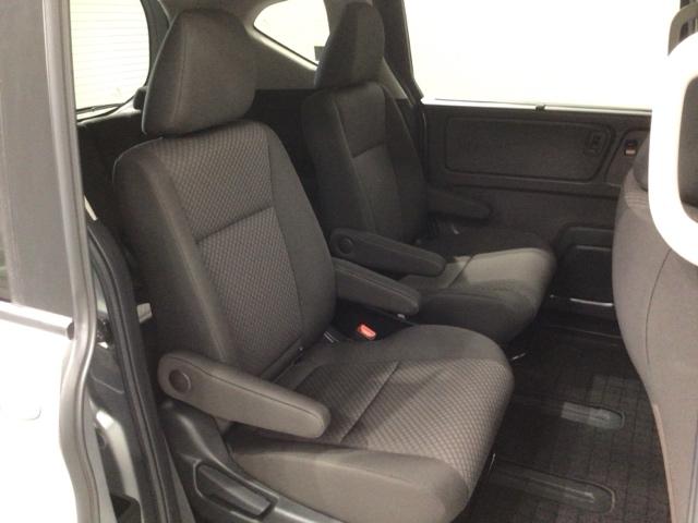 フリード Ｇ・ホンダセンシング　最長５年保証　ワンオ－ナ－　ナビＶＸＭ－２１４ＶＦｉ　ＴＶ　Ｒカメラ　ＣＤ録音　ＢＴオ－ディオ　ＤＶＤ　ＥＴＣ　ＬＥＤライト　両側電動ドア　ＶＳＡ　シ－トヒ－タ－　クルコン　スマ－トキ－　盗難防止装置（18枚目）