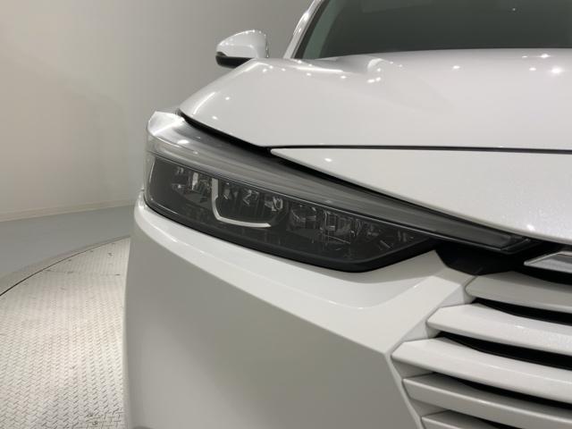 ヴェゼル ｅ：ＨＥＶＺ　Ｈ　ＳＥＮＳＩＮＧ　最長５年保証　ワンオ－ナ－　ナビＶＸＵ－２１５ＶＺｉ　ＴＶ　Ｒカメラ　ＣＤ録音　ＢＴオ－ディオＤＶＤ　ＥＴＣ　ＬＥＤライト　ＶＳＡ　シ－トヒ－タ－　アルミ　スマ－トキ－　スペアキ－（8枚目）