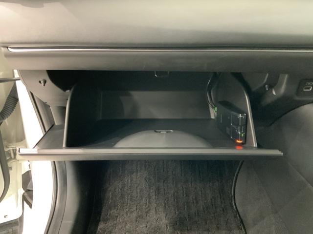 ヴェゼル ｅ：ＨＥＶＺ　Ｈ　ＳＥＮＳＩＮＧ　最長５年保証　ワンオ－ナ－　ナビＶＸＵ－２１５ＶＺｉ　ＴＶ　Ｒカメラ　ＣＤ録音　ＢＴオ－ディオＤＶＤ　ＥＴＣ　ＬＥＤライト　ＶＳＡ　シ－トヒ－タ－　アルミ　スマ－トキ－　スペアキ－（26枚目）