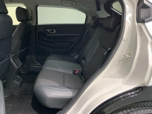 ヴェゼル ｅ：ＨＥＶＺ　Ｈ　ＳＥＮＳＩＮＧ　最長５年保証　ワンオ－ナ－　ナビＶＸＵ－２１５ＶＺｉ　ＴＶ　Ｒカメラ　ＣＤ録音　ＢＴオ－ディオＤＶＤ　ＥＴＣ　ＬＥＤライト　ＶＳＡ　シ－トヒ－タ－　アルミ　スマ－トキ－　スペアキ－（28枚目）