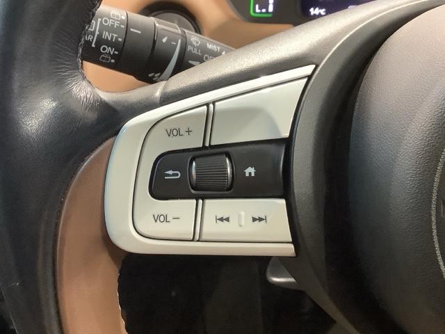 フィット ｅ：ＨＥＶリュクス　Ｈ　ＳＥＮＳＩＮＧ　最長５年保証　ワンオ－ナ－　ナビＶＸＵ－２０５ＦＴｉ　ＴＶ　Ｒカメラ　ＣＤ録音　ＢＴオ－ディオ　ＤＶＤ　ＥＴＣ　ＬＥＤライト　ＶＳＡ　シ－トヒ－タ－　クルコン　アルミ　スマ－トキ－（10枚目）