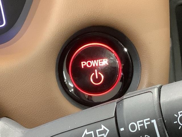 フィット ｅ：ＨＥＶリュクス　Ｈ　ＳＥＮＳＩＮＧ　最長５年保証　ワンオ－ナ－　ナビＶＸＵ－２０５ＦＴｉ　ＴＶ　Ｒカメラ　ＣＤ録音　ＢＴオ－ディオ　ＤＶＤ　ＥＴＣ　ＬＥＤライト　ＶＳＡ　シ－トヒ－タ－　クルコン　アルミ　スマ－トキ－（15枚目）