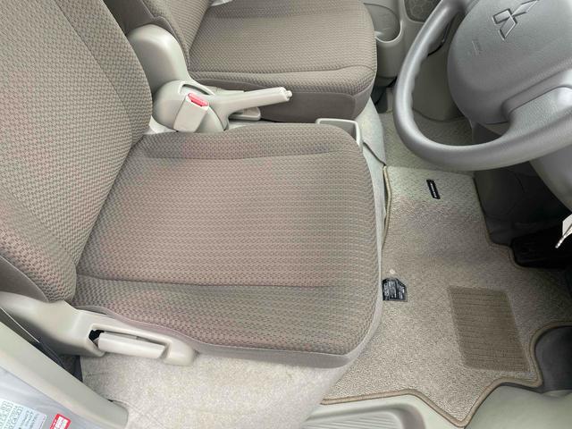 ミニキャブバン G AT 衝突被害軽減システム クリアランスソナー TV 両側スライドドア アイドリングストップ 電動格納ミラー シートヒーター オートライト ESC エアコン パワーウィンドウ 運転席エアバッグ(29枚目)