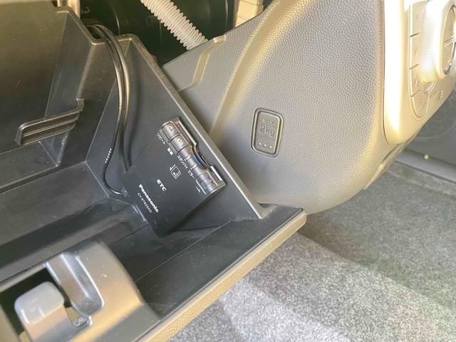 アルトラパン XL ETC スマートキー アイドリングストップ 電動格納ミラー シートヒーター ベンチシート CVT 盗難防止システム ABS CD アルミホイール 衝突安全ボディ エアコン パワーステアリング(4枚目)