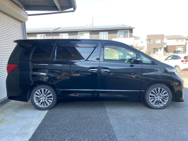 アルファード ２４０Ｓ　タイプゴールドＩＩ　タイヤ新品交換　ＥＴＣ　バックカメラ　ナビ　ＴＶ　クリアランスソナー　オートクルーズコントロール　両側電動スライドドア　ＨＩＤ　サンルーフ　電動リアゲート　スマートキー　電動格納ミラー　後席モニター（15枚目）