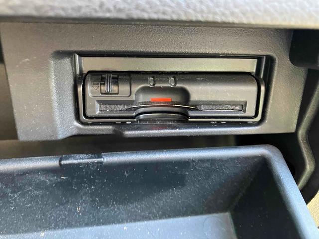 セレナ ハイウェイスター　Ｖセレクション＋セーフティ　ＳＨＶ　ＥＴＣ　バックカメラ　ナビ　ＴＶ　オートクルーズコントロール　レーンアシスト　衝突被害軽減システム　両側電動スライドドア　ＬＥＤヘッドランプ　スマートキー　アイドリングストップ　電動格納ミラー（10枚目）