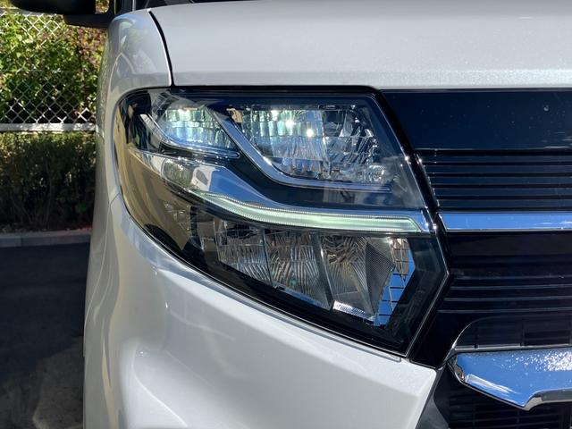 タント カスタムXセレクション スマートアシスト キーフリーシステム LEDヘッドライト 両側パワースライドドア コーナーセンサー ミラクルオープンドア シートバックテーブル(9枚目)