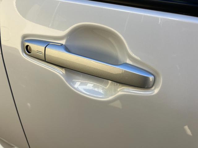 タント カスタムXセレクション スマートアシスト キーフリーシステム LEDヘッドライト 両側パワースライドドア コーナーセンサー ミラクルオープンドア シートバックテーブル(10枚目)