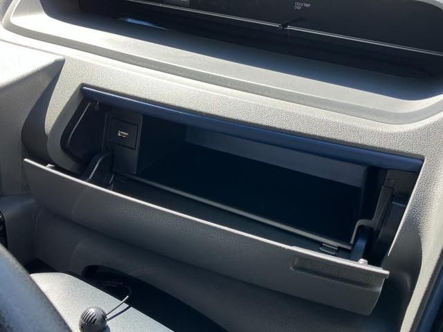 タント カスタムXセレクション スマートアシスト キーフリーシステム LEDヘッドライト 両側パワースライドドア コーナーセンサー ミラクルオープンドア シートバックテーブル(27枚目)