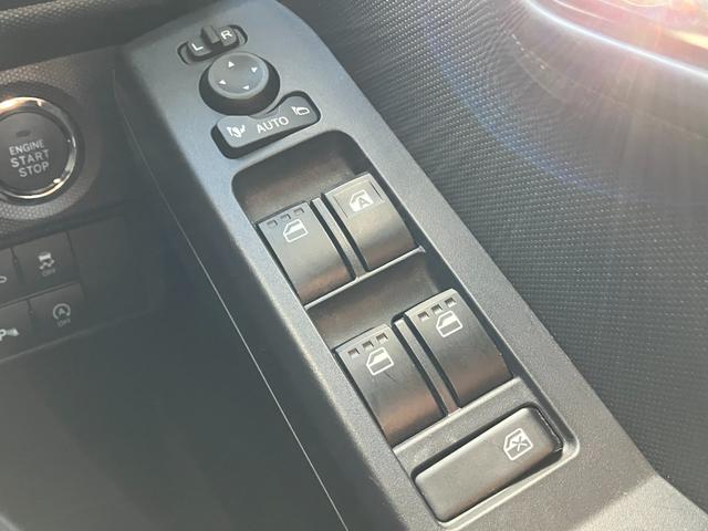 タフト G 15インチアルミホイール オートレベリング機能付フルLEDヘッドランプ LEDフォグランプ 本革巻ステアリングホイール 本革巻インパネセンターシフト TFTカラーマルチインフォメーションディスプレイ(28枚目)