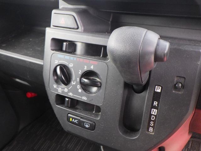 ピクシスメガ Ｄ　ＳＡＩＩ　１年保証付　社外ナビ　ワンセグ　Ｂｌｕｅｔｏｏｔｈ　ＥＴＣ　ＣＤ・ＤＶＤ再生　ラジオ　両側スライドドア　フォグランプ　衝突軽減システム　電動格納ミラー　バニティミラー　タイミングチェーン　ベンチシート（18枚目）