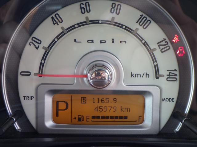アルトラパン Ｘ　１年保証付　走行４６千Ｋｍ　前後ドライブレコーダー　純正オーディオ　ＣＤ再生　ラジオ　スマートキー　プッシュスタート　社外アルミホイール　電動格納ミラー　ウィンカーミラー　バニティミラー　ベンチシート（17枚目）