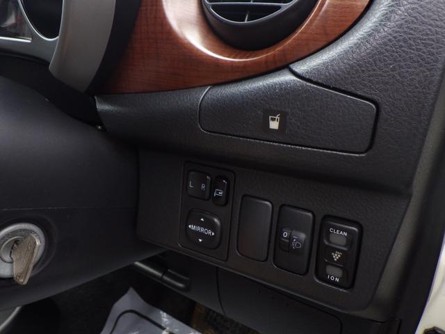 ミラジーノ プレミアムＸ　１年保証付　純正オーディオ　ＣＤ再生　ラジオ　電動格納ミラー　フォグランプ　バニティミラー　社外アルミホイール　パワーウィンドウ　ウィンカーミラー　ヘッドライトレベライザー　運転席・助手席エアバッグ（18枚目）