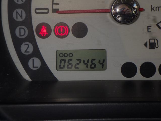 アルトラパン モード　１年保証付　Ｂｌｕｅｔｏｏｔｈ　純正１３インチアルミホイール　オートエアコン　ベンチシート　バニティミラー　タイミングチェーン　パワーウィンドウ　運転席・助手席エアバッグ（17枚目）