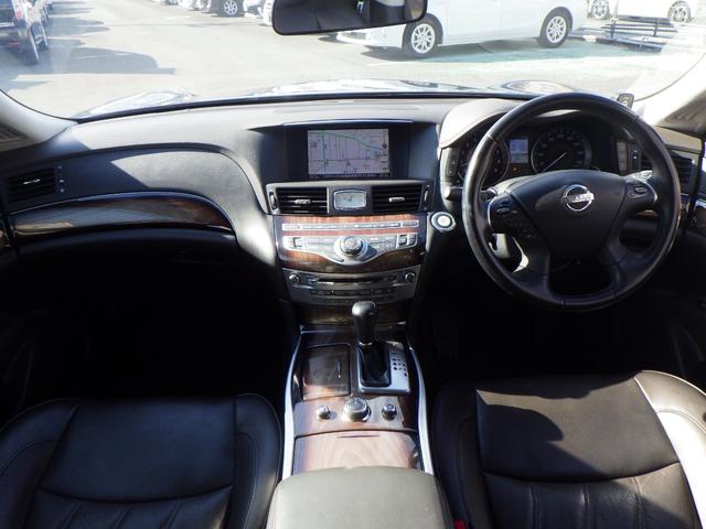 フーガ ２５０ＧＴ　１年保証付　純正ＨＤＤナビ　バックカメラ　ＥＴＣ　Ｂｌｕｅｔｏｏｔｈ　ＣＤ再生・録音　レザーシート　シートエアコン　シートヒーター　ステアリングスイッチ　オートライト　オートエアコン　フォグランプ（11枚目）