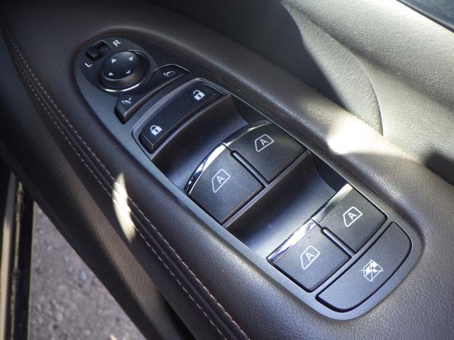 フーガ ２５０ＧＴ　１年保証付　純正ＨＤＤナビ　バックカメラ　ＥＴＣ　Ｂｌｕｅｔｏｏｔｈ　ＣＤ再生・録音　レザーシート　シートエアコン　シートヒーター　ステアリングスイッチ　オートライト　オートエアコン　フォグランプ（25枚目）