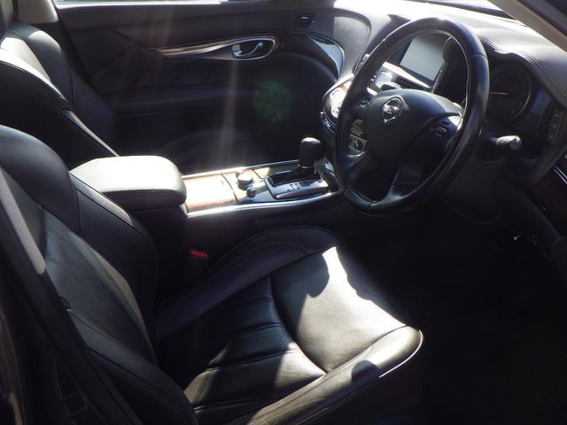 フーガ ２５０ＧＴ　１年保証付　純正ＨＤＤナビ　バックカメラ　ＥＴＣ　Ｂｌｕｅｔｏｏｔｈ　ＣＤ再生・録音　レザーシート　シートエアコン　シートヒーター　ステアリングスイッチ　オートライト　オートエアコン　フォグランプ（33枚目）