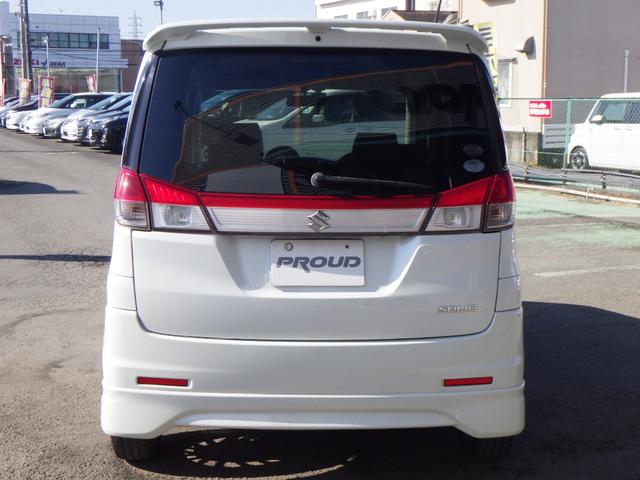 車両入庫チェックではエンジン・機関系をはじめ、電装装備、内装など１００項目以上のチェックをしています。試乗も行なっていますのでご安心下さい。