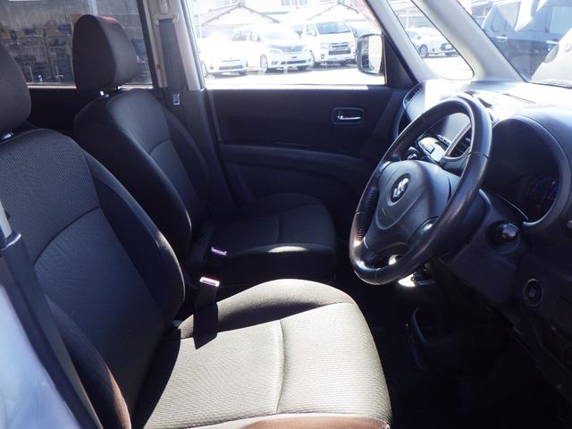 内外装で気になるところがございましたらお気軽にお問い合わせ下さい☆公式ＬＩＮＥをご登録いただきますと、ＬＩＮＥで車両の詳細画像をお送りする事も可能です。