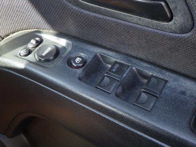 ゼスト スポーツGターボ 1年保証付 ETC 純正オーディオ CD再生 ラジオ HIDヘッドライト キーレスエントリー 社外アルミホイール 電動格納ミラー バニティミラー ベンチシート エアコン 運転席・助手席エアバッグ(19枚目)