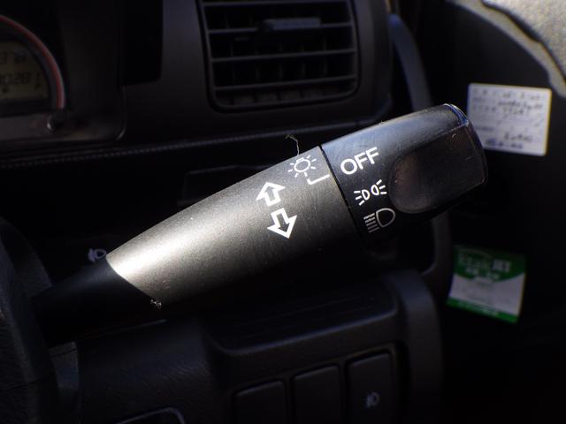 ゼスト スポーツGターボ 1年保証付 ETC 純正オーディオ CD再生 ラジオ HIDヘッドライト キーレスエントリー 社外アルミホイール 電動格納ミラー バニティミラー ベンチシート エアコン 運転席・助手席エアバッグ(21枚目)