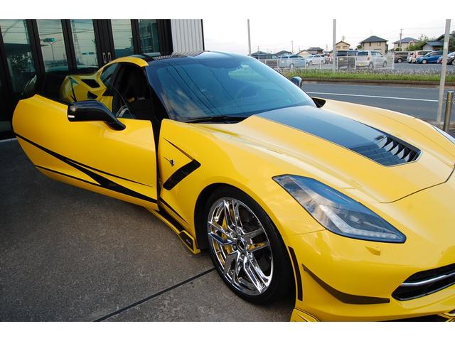 シボレーコルベット Ｚ５１　正規ディーラー車　ロエンフルエアロ　ディラーにてエイデル製ス－パーチャ－ジャー装備　ディーラにてガルウィング取付　特注メッキアルミホイール　Ｃ７専用カナード　コルベットらしいＣ７最終モデル（22枚目）