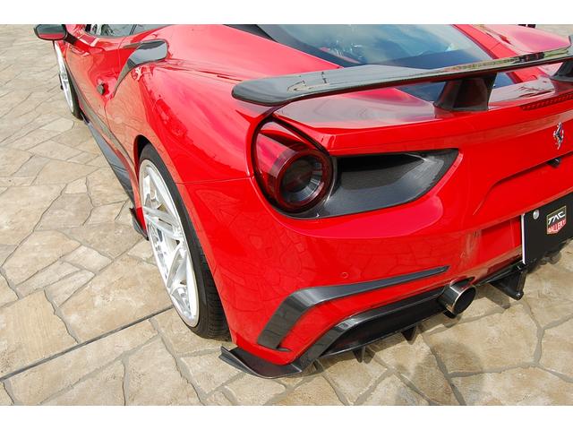 ４８８ＧＴＢ ベースグレード　マンソリーＳＩＲＡＣＵＳＡカスタム車両　ＧＴＢマンソリーシラクーサ　ＡＮＲＫＹ　ＡＮ３７　２１　２２インチ　ＦＲロベルタエアサス　Ｃａｐｒｉｓｔｏカーボンリアディフューザー　マフラー可変式（20枚目）