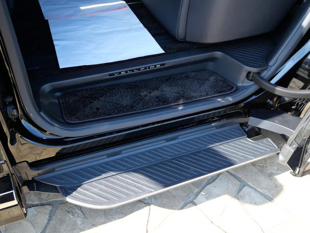 ヴェルファイアハイブリッド Z プレミア OPモデリスタフルエアロ・マフラー/OPユニバーサルステップ/OP13.5型有機ELフリップダウンモニター/OP独立ムーンルーフ/OPデジタルインナーミラー/OPヘッドアップディスプレイ/ETC(24枚目)