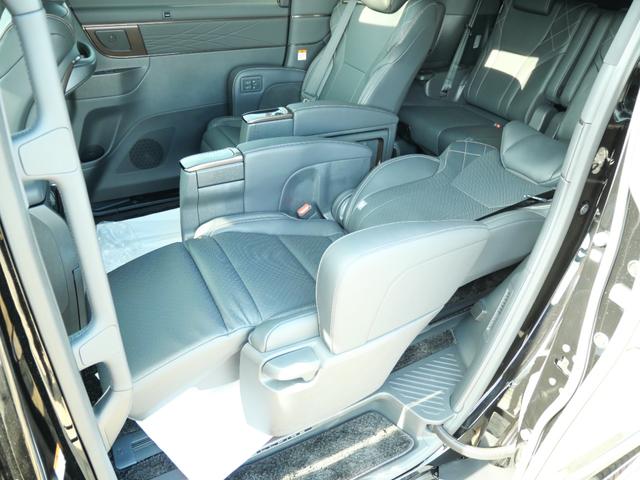 ヴェルファイアハイブリッド Z プレミア OPモデリスタフルエアロ・マフラー/OPユニバーサルステップ/OP13.5型有機ELフリップダウンモニター/OP独立ムーンルーフ/OPデジタルインナーミラー/OPヘッドアップディスプレイ/ETC(42枚目)