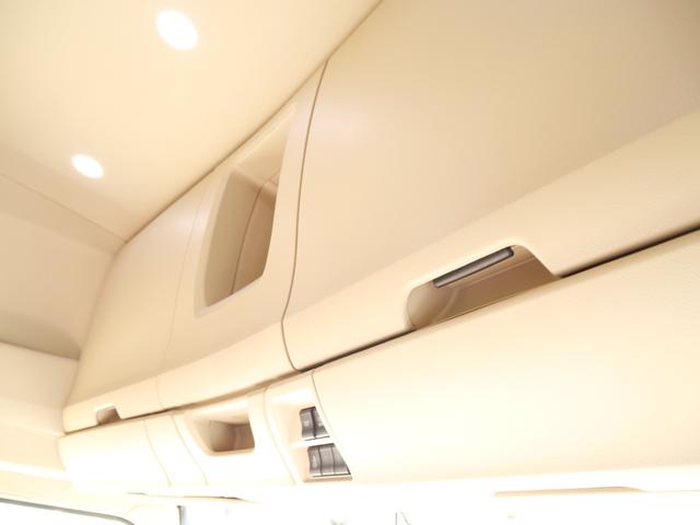 ヒノレンジャー 　ハイルーフ（標準キャブ）、ラバーマット付、ＥＴＣ２．０　ドラレコ　燃料タンク２００Ｌ　リアエアサス　遮光カーテン（ラウンド、センター、リア）、高機能シート（エアサス）、シートヒーター　フェイクレザー（16枚目）