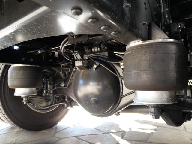 ヒノレンジャー 　ハイルーフ（標準キャブ）、ラバーマット付、ＥＴＣ２．０　ドラレコ　燃料タンク２００Ｌ　リアエアサス　遮光カーテン（ラウンド、センター、リア）、高機能シート（エアサス）、シートヒーター　フェイクレザー（17枚目）