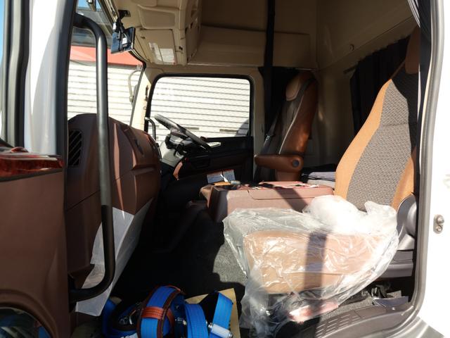 ヒノレンジャー 　ハイルーフ（標準キャブ）、ラバーマット付、ＥＴＣ２．０　ドラレコ　燃料タンク２００Ｌ　リアエアサス　遮光カーテン（ラウンド、センター、リア）、高機能シート（エアサス）、シートヒーター　フェイクレザー（18枚目）