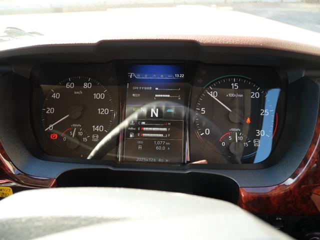 ヒノレンジャー 　ハイルーフ（標準キャブ）、ラバーマット付、ＥＴＣ２．０　ドラレコ　燃料タンク２００Ｌ　リアエアサス　遮光カーテン（ラウンド、センター、リア）、高機能シート（エアサス）、シートヒーター　フェイクレザー（28枚目）