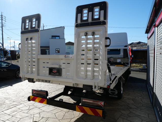 ヒノレンジャー 　ハイルーフ（標準キャブ）、ラバーマット付、ＥＴＣ２．０　ドラレコ　燃料タンク２００Ｌ　リアエアサス　遮光カーテン（ラウンド、センター、リア）、高機能シート（エアサス）、シートヒーター　フェイクレザー（34枚目）