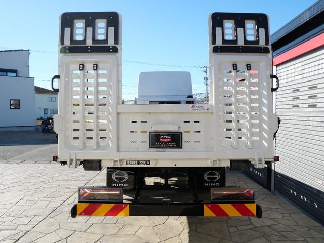 ヒノレンジャー 　ハイルーフ（標準キャブ）、ラバーマット付、ＥＴＣ２．０　ドラレコ　燃料タンク２００Ｌ　リアエアサス　遮光カーテン（ラウンド、センター、リア）、高機能シート（エアサス）、シートヒーター　フェイクレザー（37枚目）