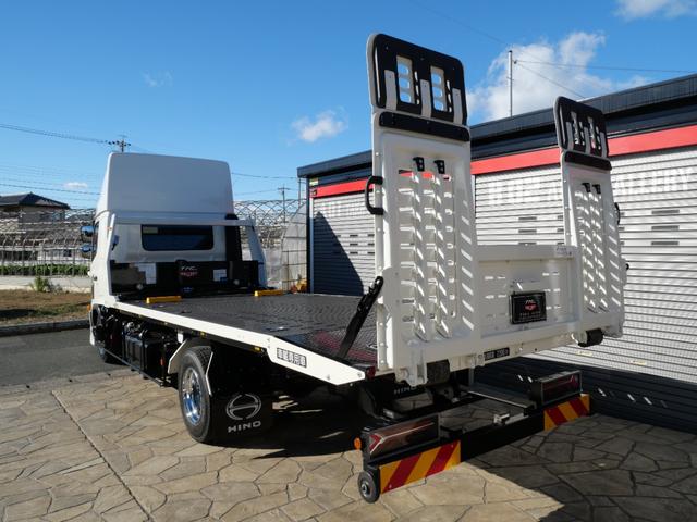 ヒノレンジャー 　ハイルーフ（標準キャブ）、ラバーマット付、ＥＴＣ２．０　ドラレコ　燃料タンク２００Ｌ　リアエアサス　遮光カーテン（ラウンド、センター、リア）、高機能シート（エアサス）、シートヒーター　フェイクレザー（42枚目）