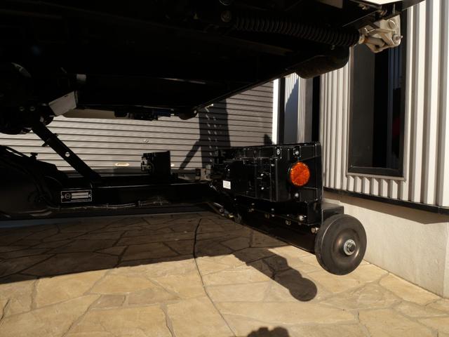 ヒノレンジャー 　ハイルーフ（標準キャブ）、ラバーマット付、ＥＴＣ２．０　ドラレコ　燃料タンク２００Ｌ　リアエアサス　遮光カーテン（ラウンド、センター、リア）、高機能シート（エアサス）、シートヒーター　フェイクレザー（62枚目）