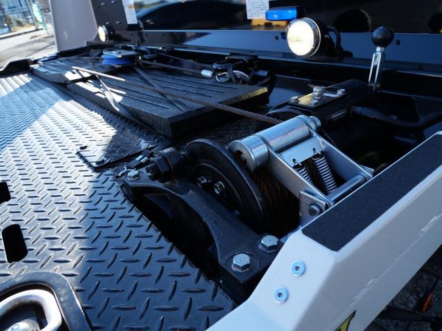 ヒノレンジャー 　ハイルーフ（標準キャブ）、ラバーマット付、ＥＴＣ２．０　ドラレコ　燃料タンク２００Ｌ　リアエアサス　遮光カーテン（ラウンド、センター、リア）、高機能シート（エアサス）、シートヒーター　フェイクレザー（66枚目）